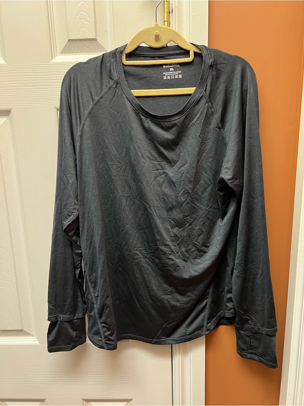 Gradual XL Black Performance Tee